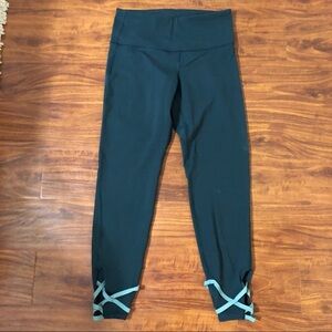 Old Navy Active leggings - army green color - med